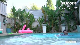 American Girls Kiara Cole And Bailey Brooke Seduce Pool Owner & Ride Him Good - LETSDOEIT